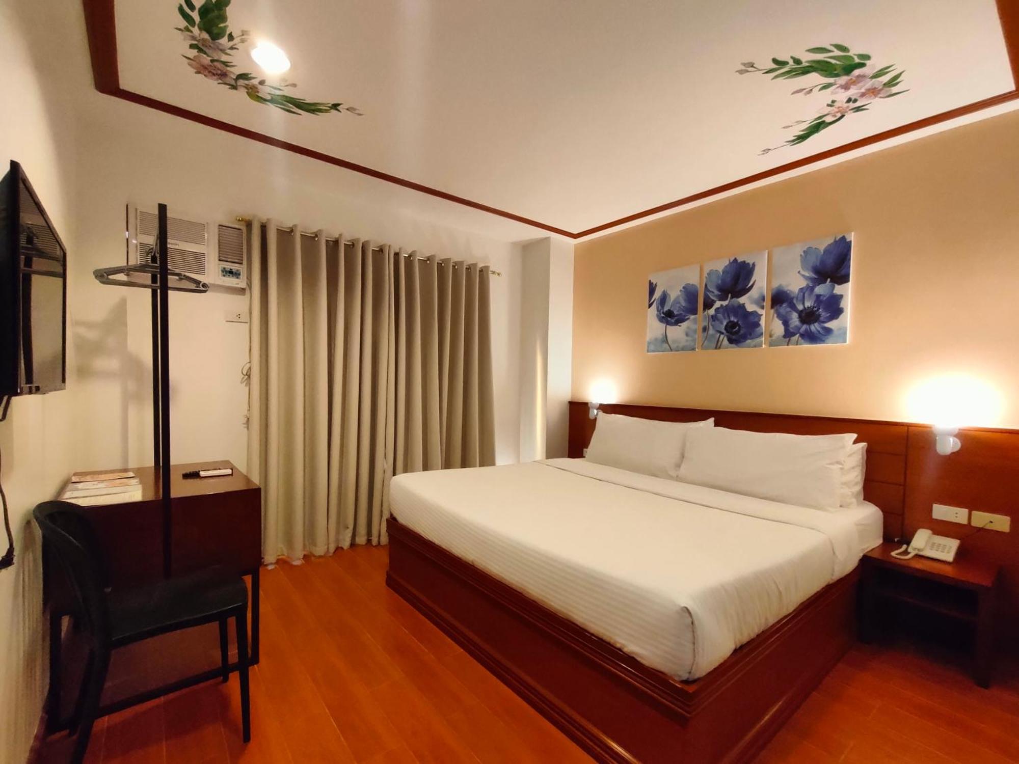 Lavie Hotel Vigan Exterior photo