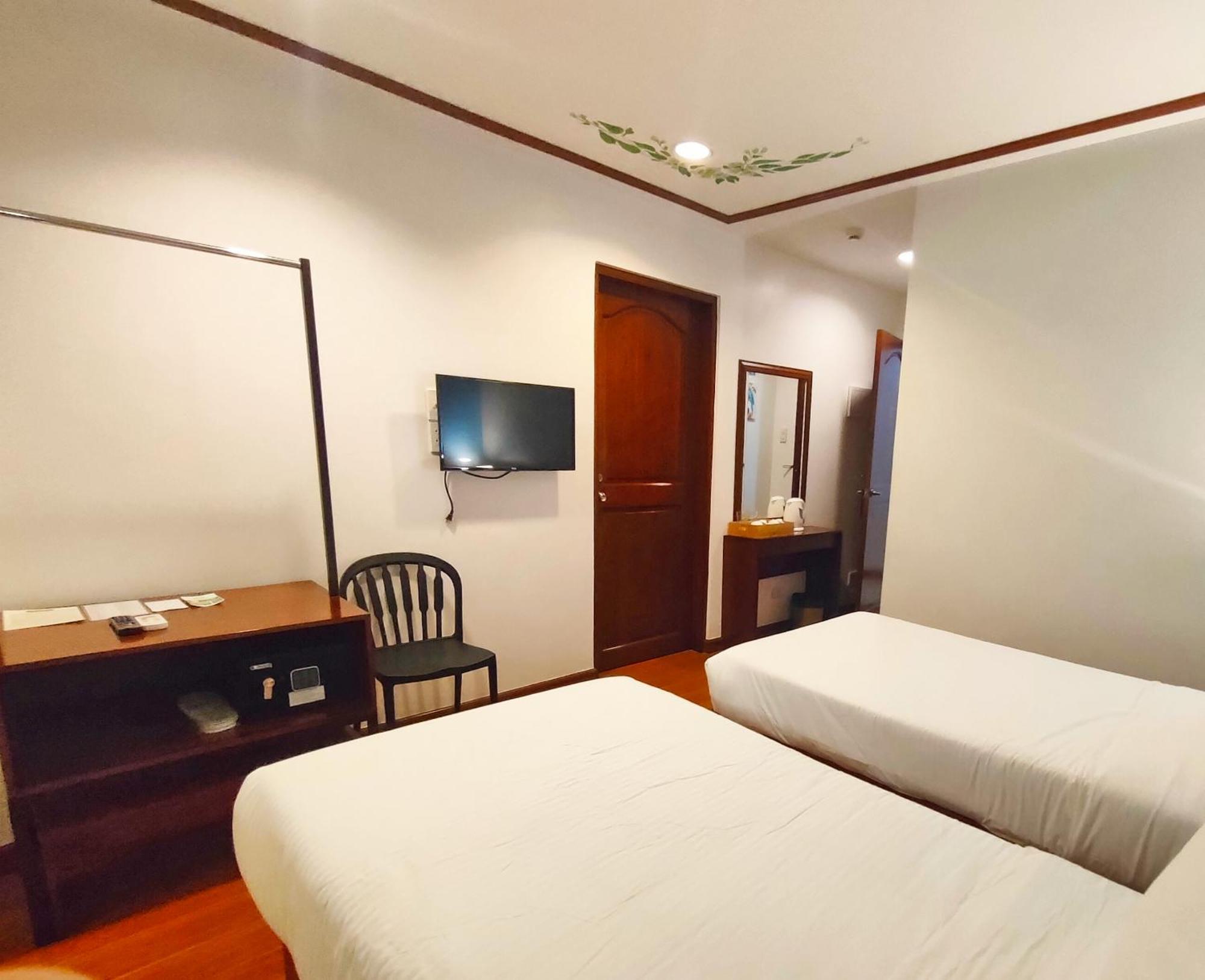 Lavie Hotel Vigan Exterior photo